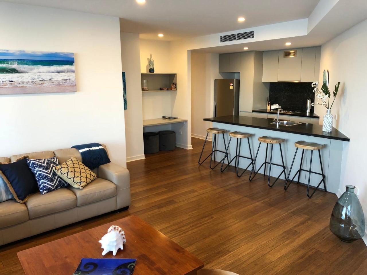 Arena On The Beach Apartment Newcastle Exterior photo